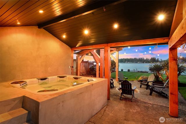 20844 60th Street E, Bonney Lake, WA 98391