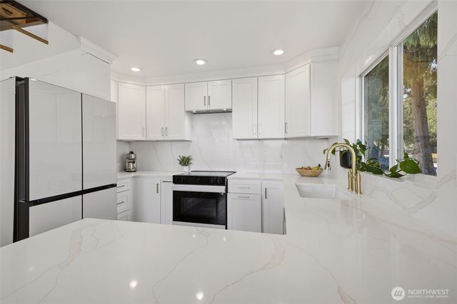 20844 60th Street E, Bonney Lake, WA 98391