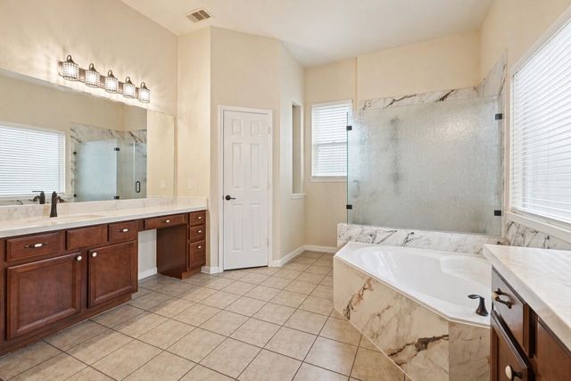 2812 Knob Hill Street, Pearland, TX 77581