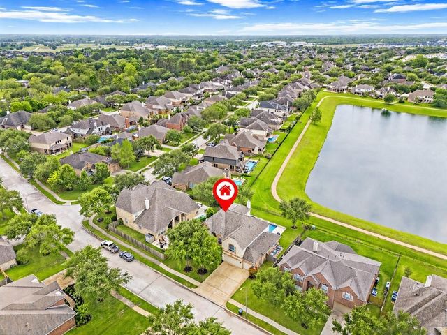 2812 Knob Hill Street, Pearland, TX 77581