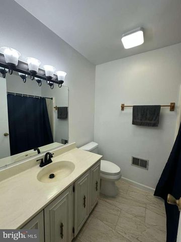 104 HARVEST LN, Reading, PA 19606