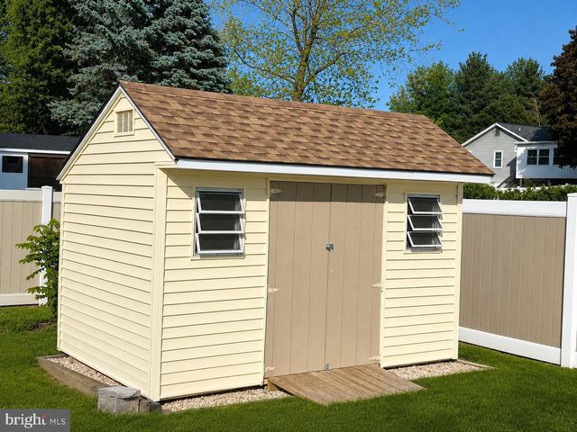 104 HARVEST LN, Reading, PA 19606