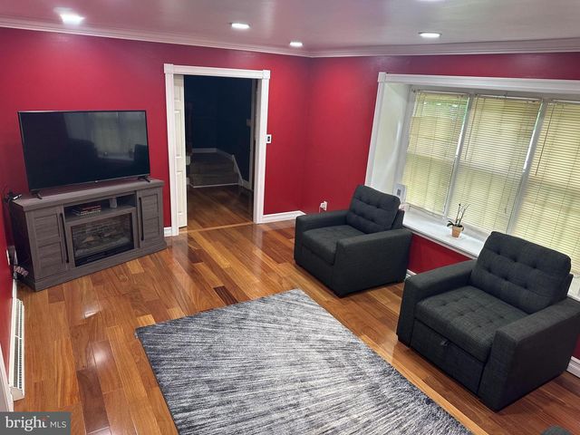 104 HARVEST LN, Reading, PA 19606