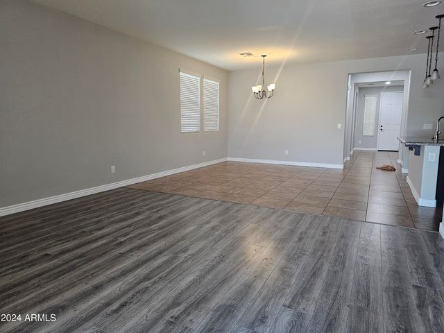 27284 N SKIPPING ROCK Road, Peoria, AZ 85383
