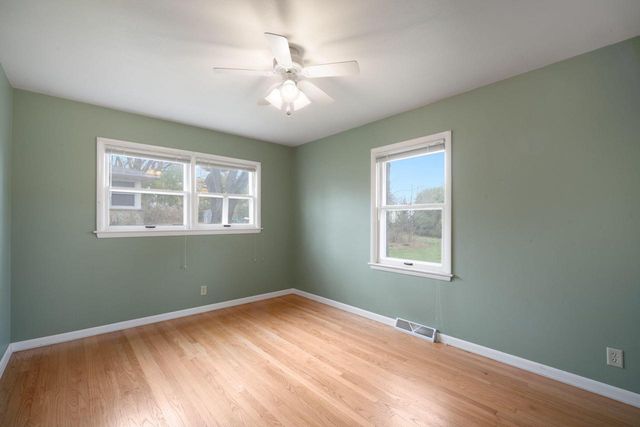 N89W13560 Bonnie LANE, Menomonee Falls, WI 53051