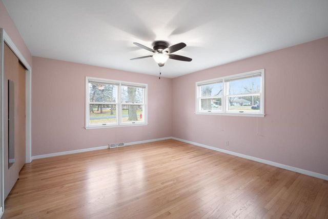 N89W13560 Bonnie LANE, Menomonee Falls, WI 53051