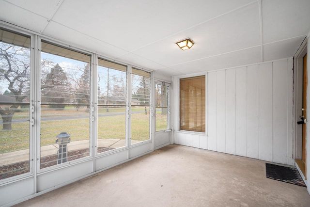 N89W13560 Bonnie LANE, Menomonee Falls, WI 53051