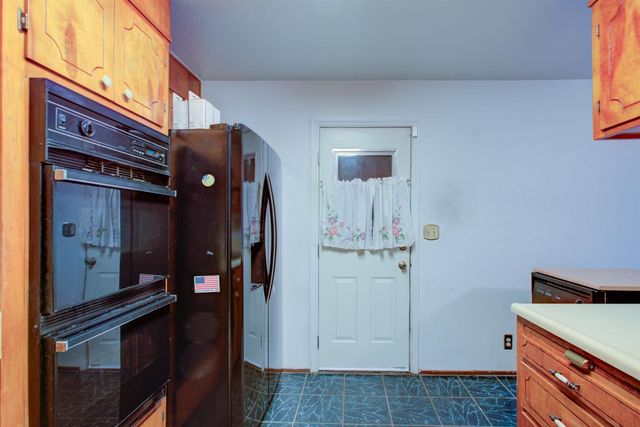 1991 S Adelbert Ave, Stockton, CA 95215