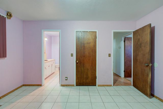 1991 S Adelbert Ave, Stockton, CA 95215