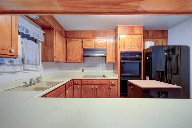 1991 S Adelbert Ave, Stockton, CA 95215