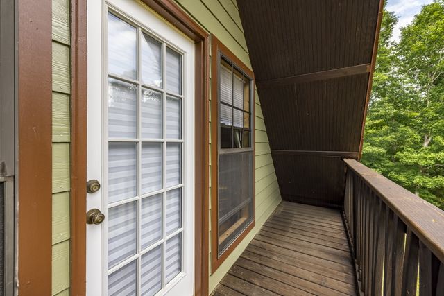 800 Warren Ln, Hurricane Mills, TN 37078