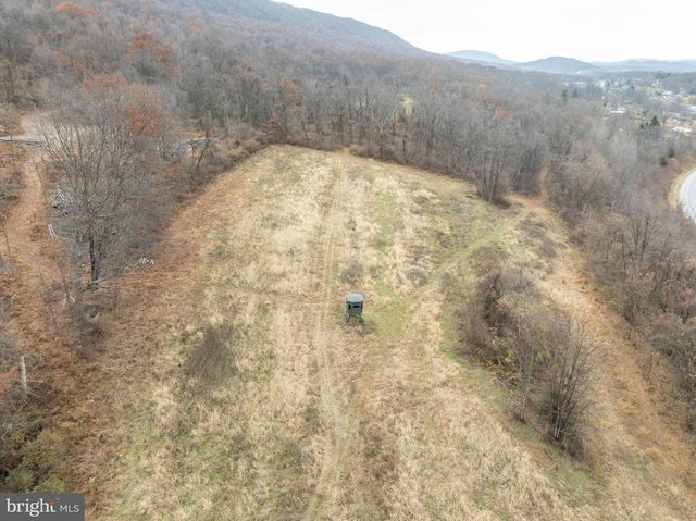 300 BEEGLE RD, Everett, PA 15537