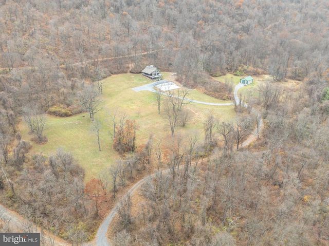 300 BEEGLE RD, Everett, PA 15537