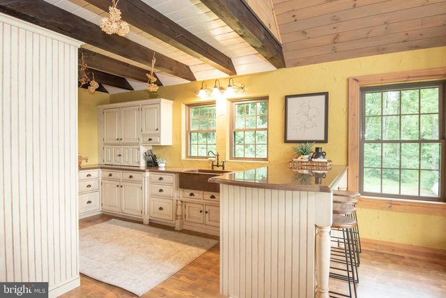 300 BEEGLE RD, Everett, PA 15537