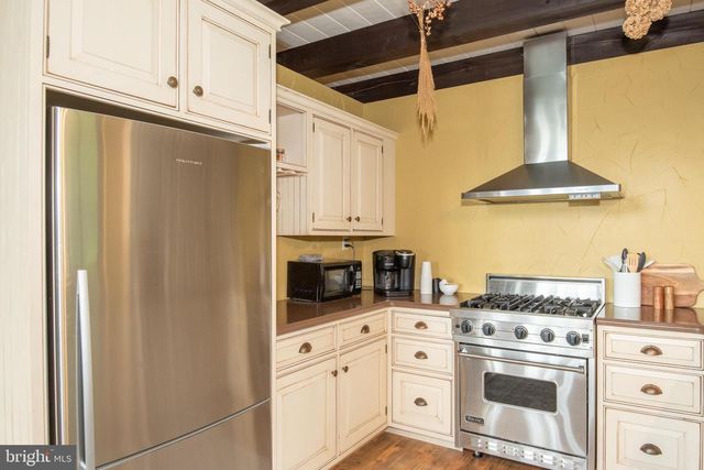 300 BEEGLE RD, Everett, PA 15537