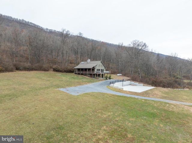 300 BEEGLE RD, Everett, PA 15537