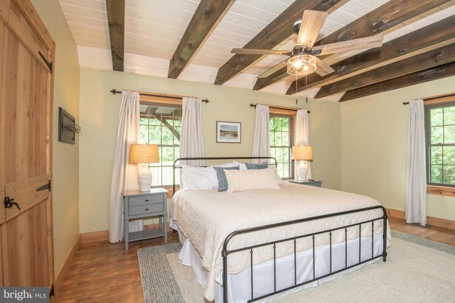 300 BEEGLE RD, Everett, PA 15537