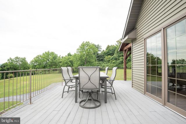 300 BEEGLE RD, Everett, PA 15537