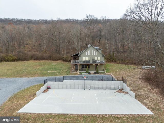 300 BEEGLE RD, Everett, PA 15537