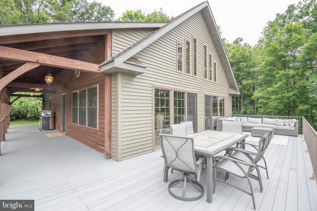 300 BEEGLE RD, Everett, PA 15537