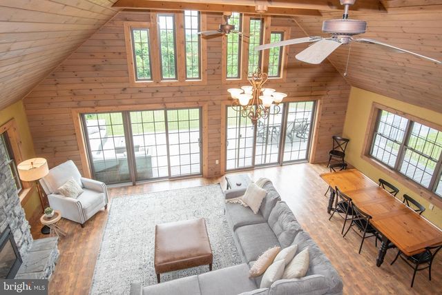 300 BEEGLE RD, Everett, PA 15537