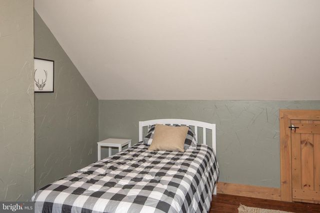 300 BEEGLE RD, Everett, PA 15537