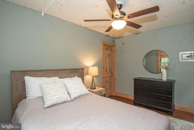 300 BEEGLE RD, Everett, PA 15537