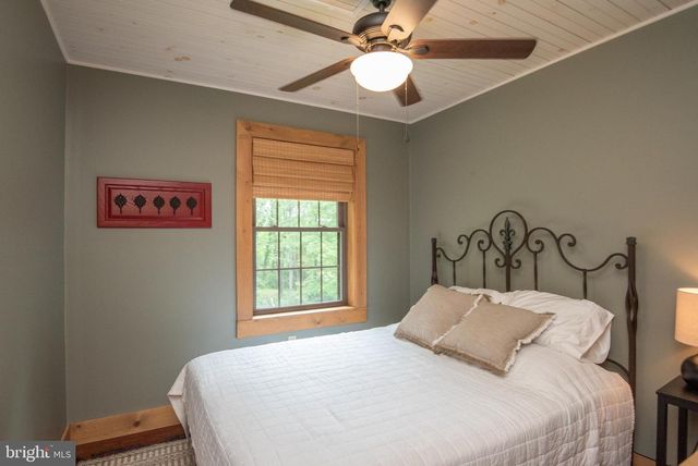 300 BEEGLE RD, Everett, PA 15537