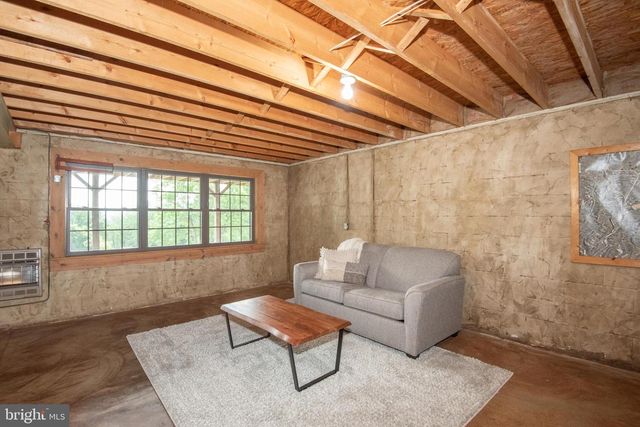 300 BEEGLE RD, Everett, PA 15537