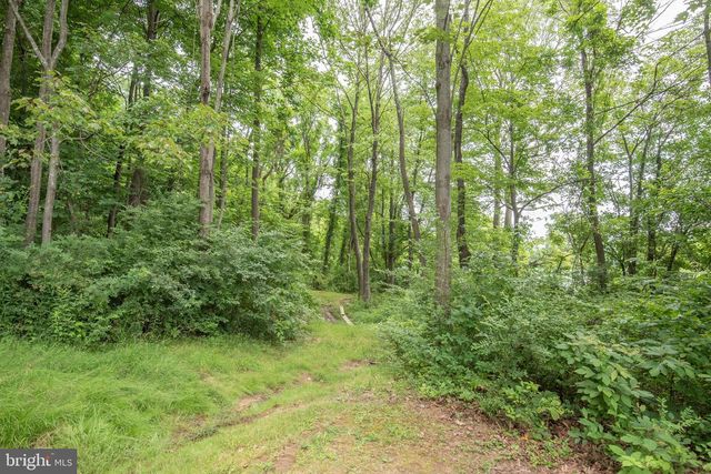 300 BEEGLE RD, Everett, PA 15537