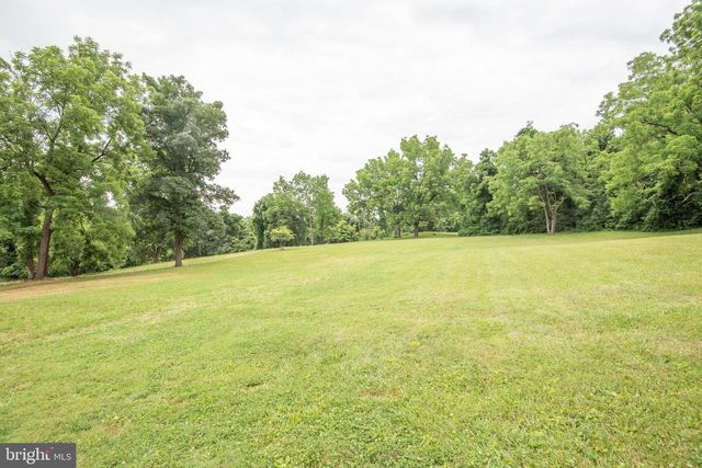 300 BEEGLE RD, Everett, PA 15537