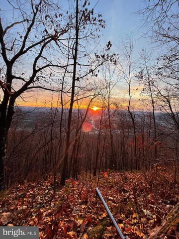 300 BEEGLE RD, Everett, PA 15537