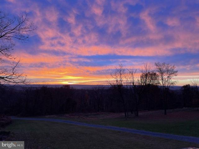 300 BEEGLE RD, Everett, PA 15537