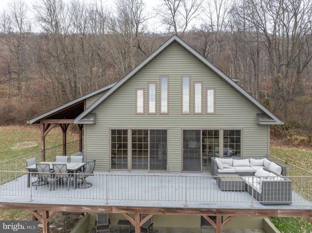 300 BEEGLE RD, Everett, PA 15537