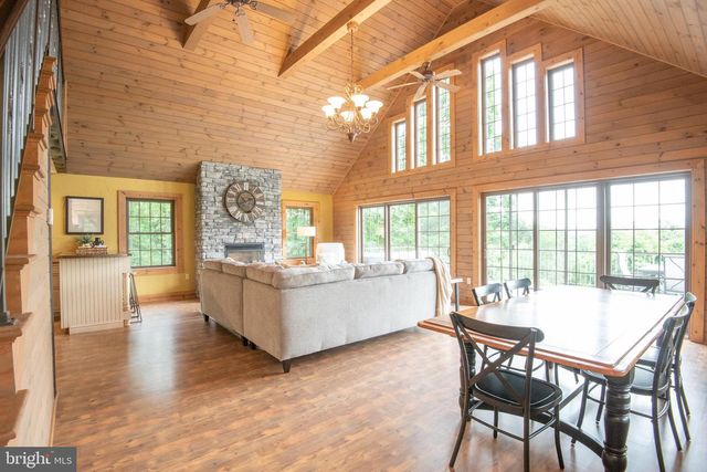 300 BEEGLE RD, Everett, PA 15537