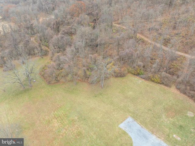 300 BEEGLE RD, Everett, PA 15537