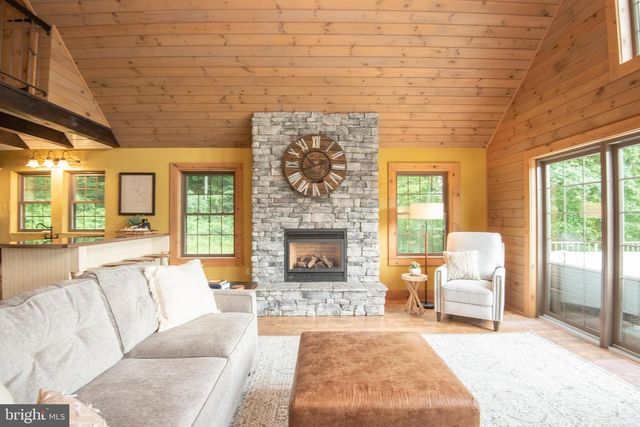 300 BEEGLE RD, Everett, PA 15537