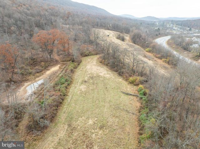 300 BEEGLE RD, Everett, PA 15537