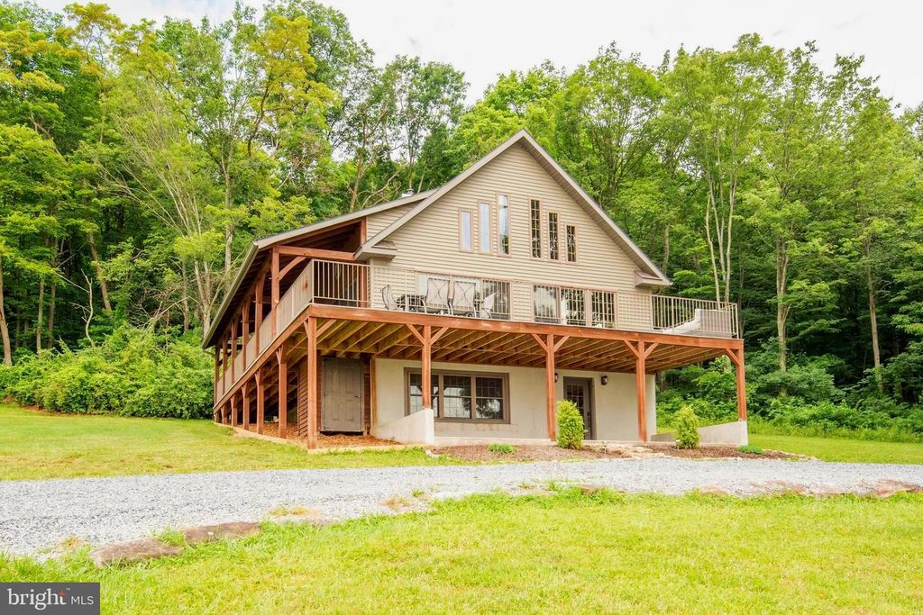 300 BEEGLE RD, Everett, PA 15537