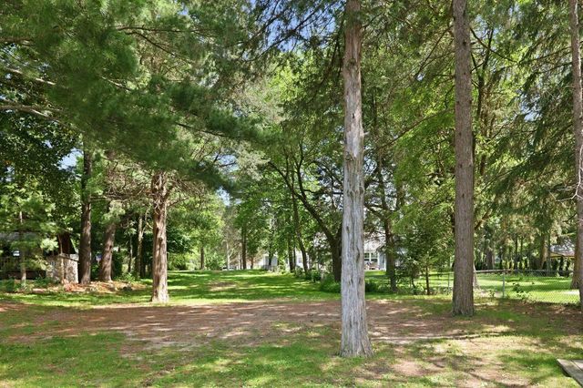 W376S5156 E PRETTY LAKE ROAD, Dousman, WI 53118