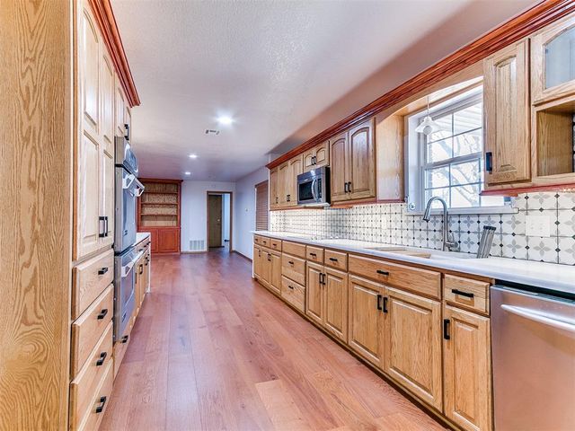 36701 Timber Road, Shawnee, OK 74804