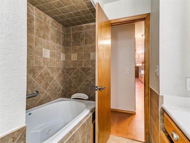 36701 Timber Road, Shawnee, OK 74804