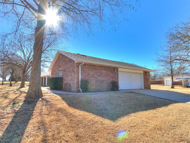 36701 Timber Road, Shawnee, OK 74804