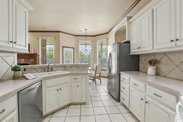 317 Mohawk Trail, Edmond, OK 73003