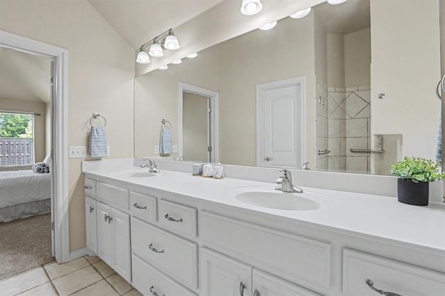 317 Mohawk Trail, Edmond, OK 73003