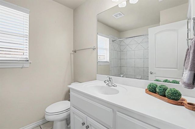 317 Mohawk Trail, Edmond, OK 73003