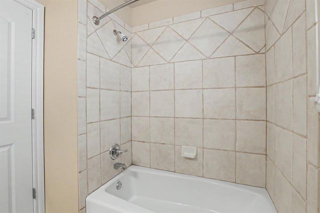 317 Mohawk Trail, Edmond, OK 73003