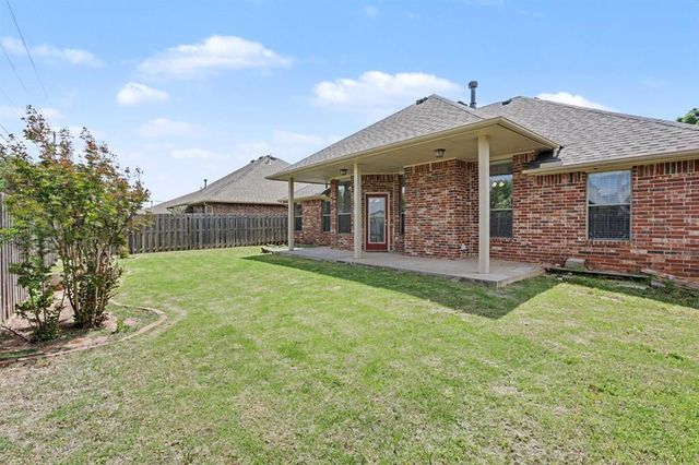 317 Mohawk Trail, Edmond, OK 73003