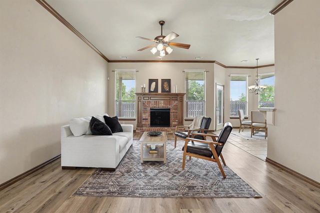 317 Mohawk Trail, Edmond, OK 73003