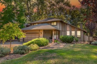 13730 Strawberry Cir, Penn Valley, CA 95946